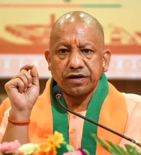 30 जून तक सभी 75 जिलों से भेजे जाएं प्रस्ताव, गुणवत्तापूर्ण हो कार्य: सीएम योगी 