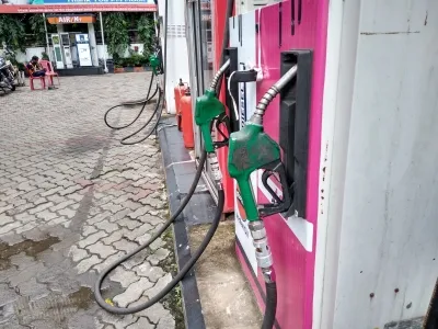 30 Illegal Fuel Stations Shut Down in Kashmir Valley