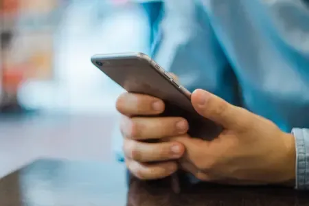 How is Chipset Performance Influencing Indian Gen Z's Smartphone Choices?