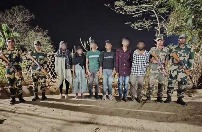 Seven Bangladeshis and Four Rohingyas Detained at India-Bangladesh Border