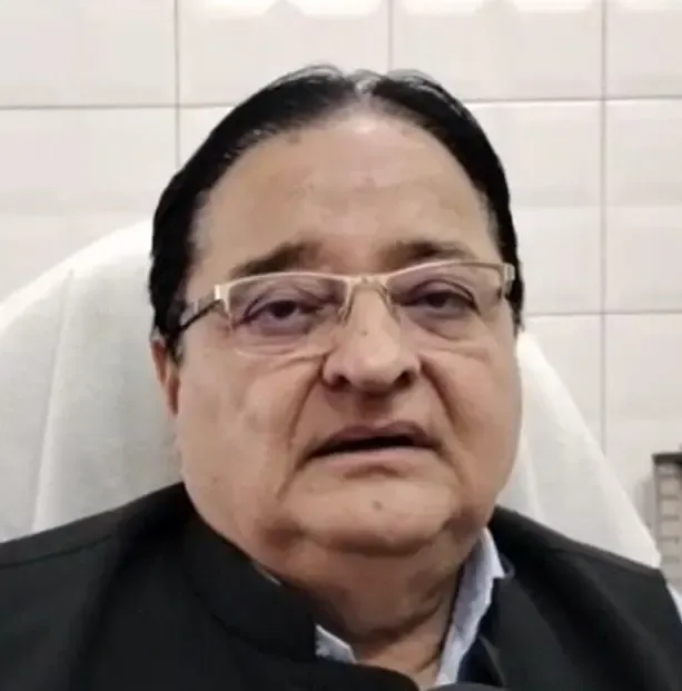क्या मतदाता पुनरीक्षण वोटिंग से वंचित करने की कोशिश है, सेक्युलर पार्टियों को होगा नुकसान?