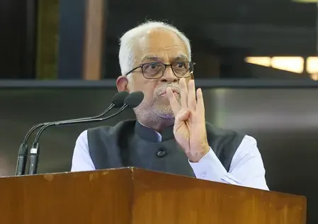 क्या उपराष्ट्रपति चुनाव में सुदर्शन रेड्डी की दिल्ली में सीपीआई और सीपीएम नेताओं से मुलाकात महत्वपूर्ण है?