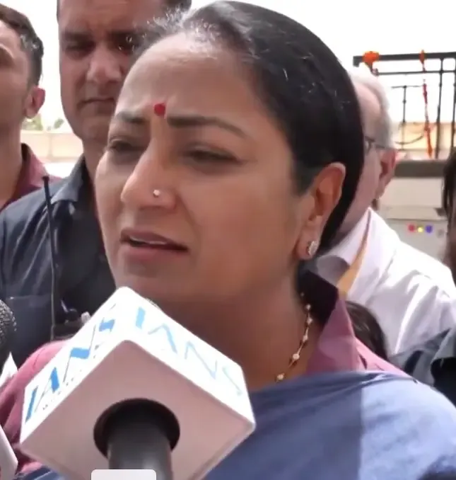 Delhi CM Rekha Gupta Accuses AAP of Avoiding April 25 Mayor Election Out of Fear