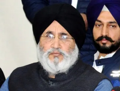 Shiromani Akali Dal Mocks Punjab AAP for Police Station Protest
