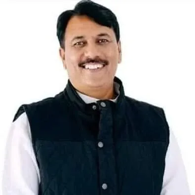 Who is the New Gujarat Unit Congress Chief, Amit Chavda?