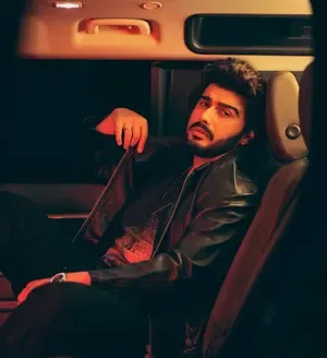 Arjun Kapoor falls victim to online scam, warns fans