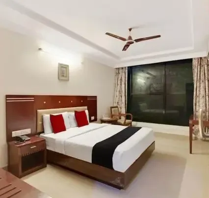 Bajrang Dal Urges Enforcement of Check-In Policies for Unmarried Couples in Oyo Hotels in Bengaluru