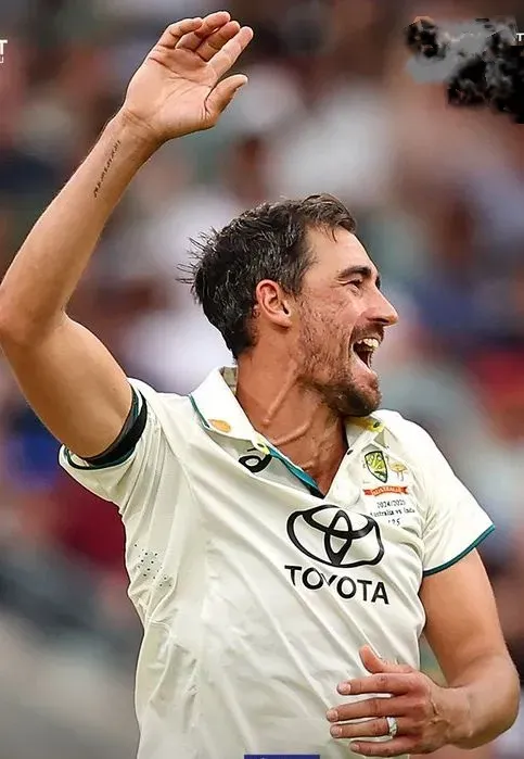 BGT 2024-25: Starc is a magician with the pink ball, says Hayden after the pacer's 6-48 in 2nd Test