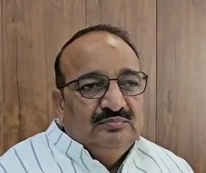 क्या भारत की सच्चाई युवा पीढ़ियों के सामने लाना आवश्यक है?: दिनेश प्रताप सिंह