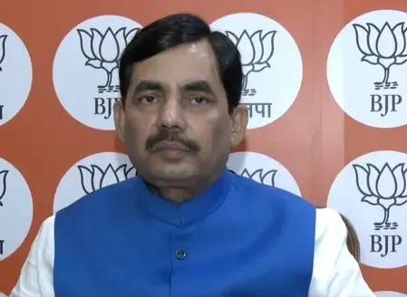 सरकार हर भारतीय की सुरक्षा के लिए प्रतिबद्ध : शाहनवाज हुसैन
