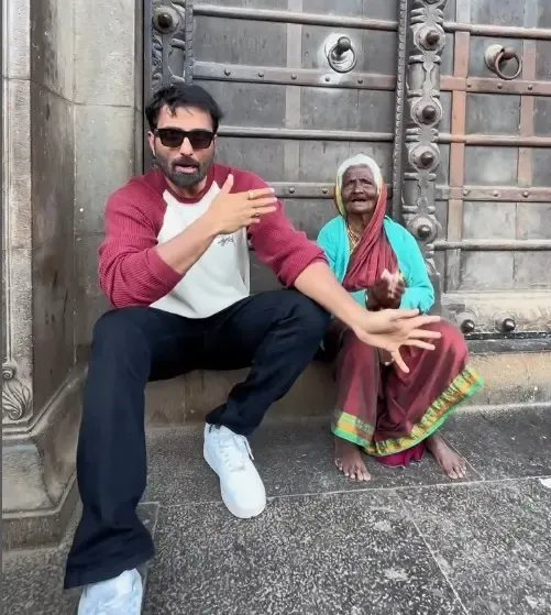 क्या सोनू सूद ने बुजुर्ग महिला की सुरीली आवाज में खोकर कहा- 'हुनर तो सभी में होता है'?