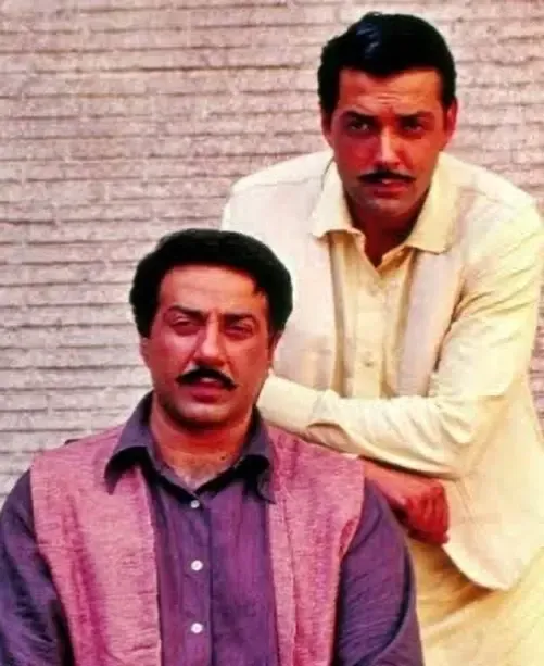 क्या चंद्रशेखर आजाद की फिल्मों में क्रांति की ज्वाला धधकी?