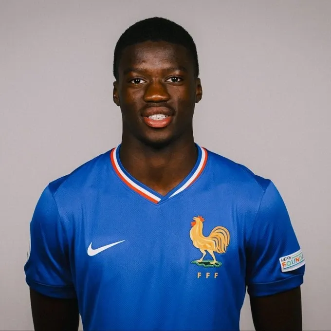Did Chelsea Just Sign Defender Mamadou Sarr from RC Strasbourg?
