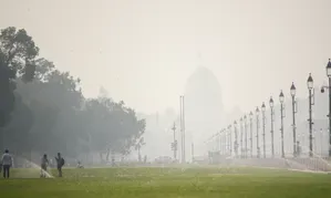 Delhi chokes as air quality stays in 'very poor' category for 7th day