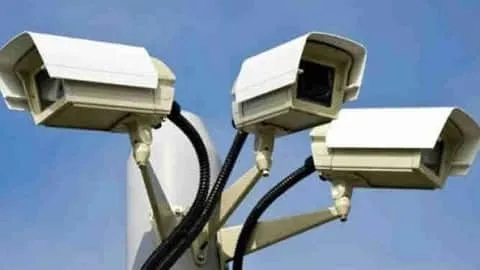 क्या साउथ दिल्ली के मेडिकल स्टोर पर सीसीटीवी लगाना अनिवार्य हो गया है?