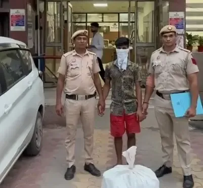 क्या दिल्ली के नंद नगरी में सक्रिय शराब तस्कर को गिरफ्तार किया गया?