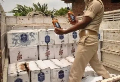 Did Delhi Police Just Seize 44 Cartons of Illicit Liquor?