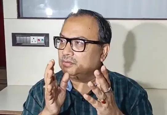 क्या दुर्गा पूजा में शामिल सभी समितियों की आर्थिक मदद करना सराहनीय कदम है? : कुणाल घोष