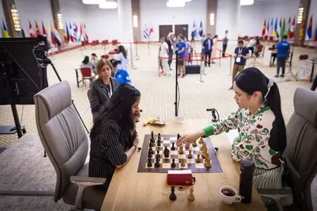 FIDE Women’s World Cup: Harika, Humpy, Divya, and Vaishali make final eight