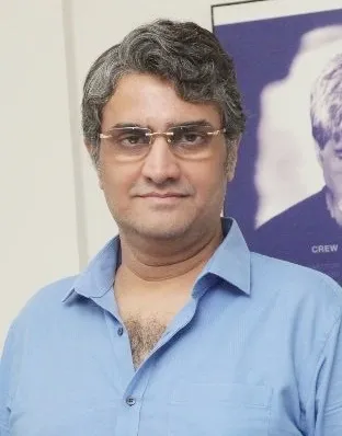 Did Filmmaker Manish Gupta Really Stab His Driver Over Salary Issues?