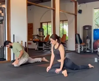 क्या राशि खन्ना हैं फिटनेस फ्रीक? सोशल मीडिया पर शेयर किया अपना वर्कआउट वीडियो