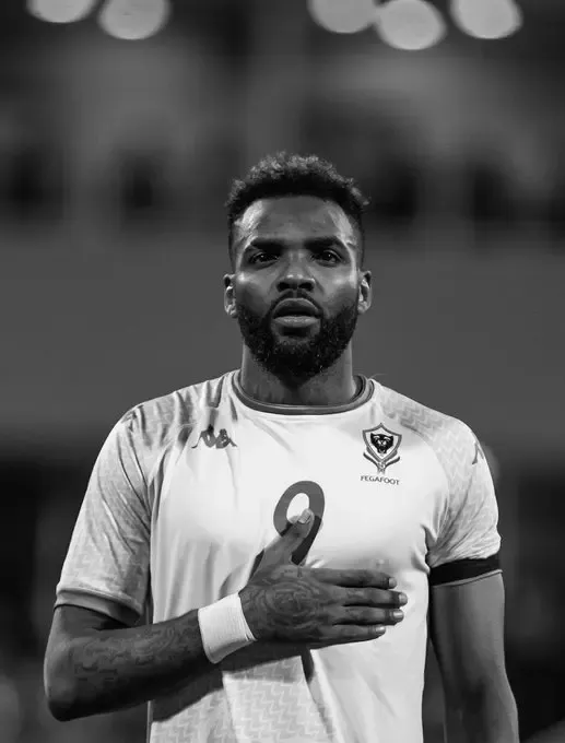 Tragic Loss: Gabonese Striker Aaron Bupenza Dies at 28 After Fall from 11th Floor