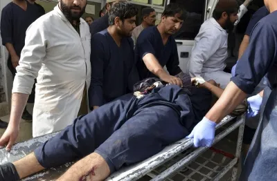क्या काबुल में यात्री बस दुर्घटना ने 25 लोगों की जान ले ली?