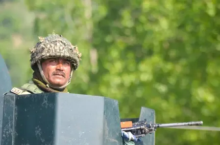 What sparked the cancellation of officials' leaves in Delhi?