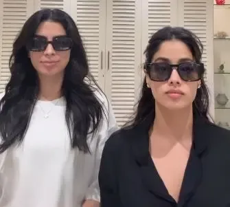 Janhvi and Khushi Kapoor Dance to ‘Loveyapa Hogaya’ While Boney Kapoor Makes a Fun Cameo