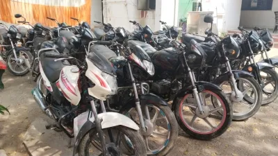Jefferies Lowers Ratings for Hero MotoCorp and Bajaj Auto, Sharp Cuts Price Targets