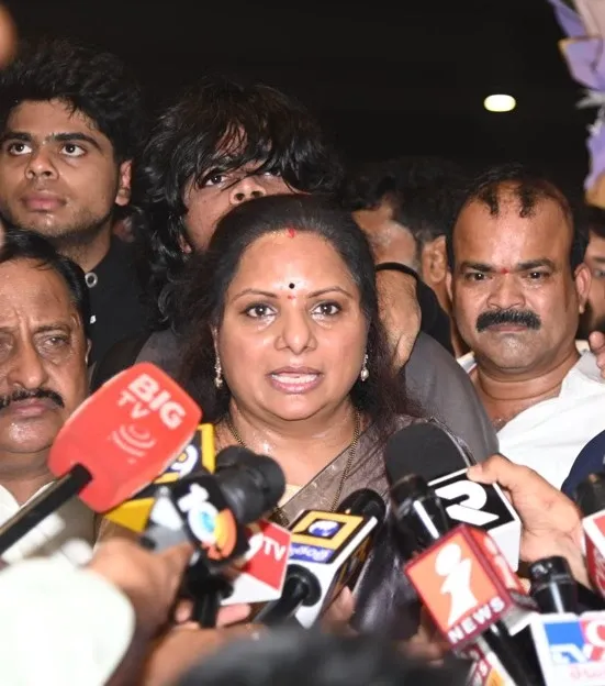 Is KCR a Deity Surrounded by Devils?