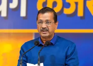 Kejriwal Under Fire for His Lavish Motorcade