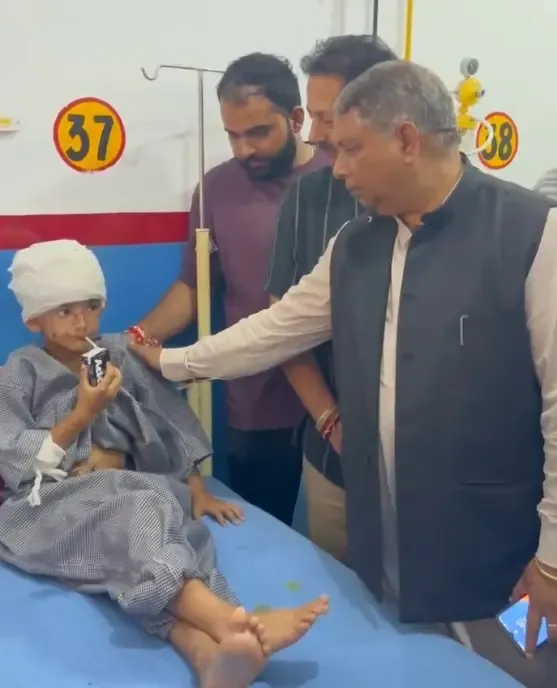 क्या किश्तवाड़ में बादल फटने से हुई तबाही के लिए भाजपा प्रतिनिधिमंडल पहुंचा?