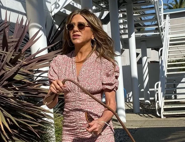 Did a Man Just Crash His Car at Jennifer Aniston’s House?