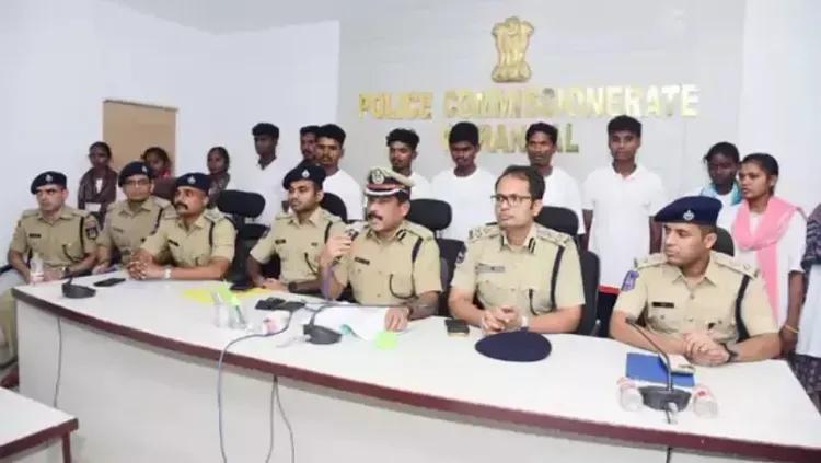 14 Maoists Give Themselves Up in Warangal District, Telangana