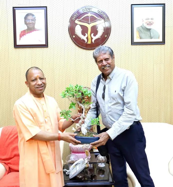 Did 1983 WC Winner Kapil Dev Meet UP CM Yogi Adityanath in Lucknow?