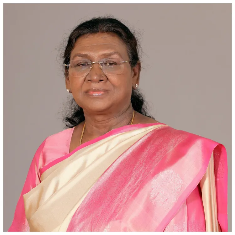 क्या 25 जुलाई एक महत्वपूर्ण तारीख है, जो राष्ट्रपति शपथ के लिए लोकतंत्र की अनौपचारिक परंपरा बन गई है?