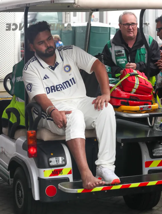 Will Rishabh Pant Bat Again Despite His Foot Fracture?
