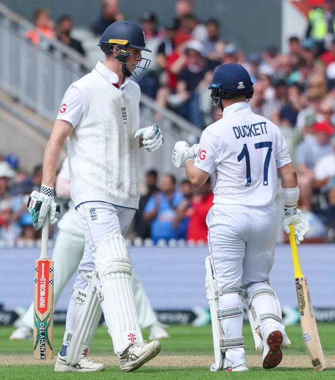 Can Duckett and Crawley Lead England to Victory?