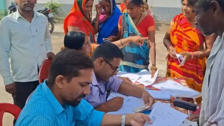 क्या बिहार के कैलाश नगर में मतदाता पुनरीक्षण में आ रही हैं समस्याएं?