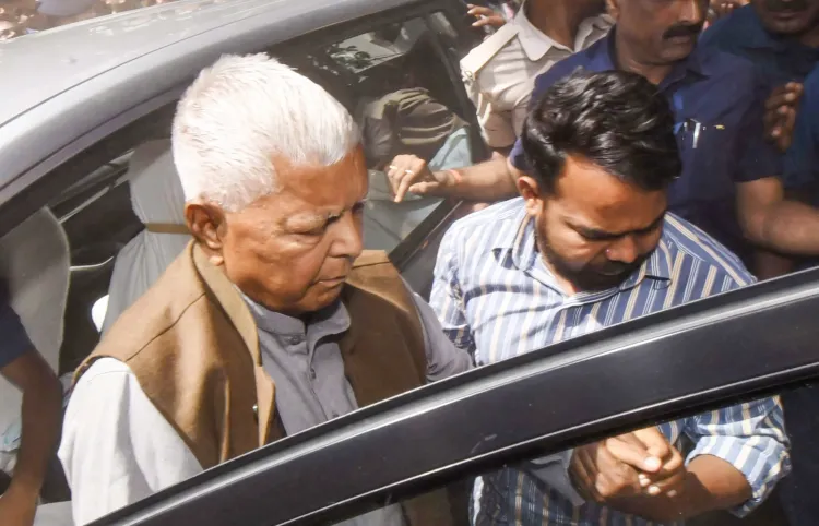 क्या लालू यादव बिहार चुनाव से पहले सक्रिय हो गए हैं?