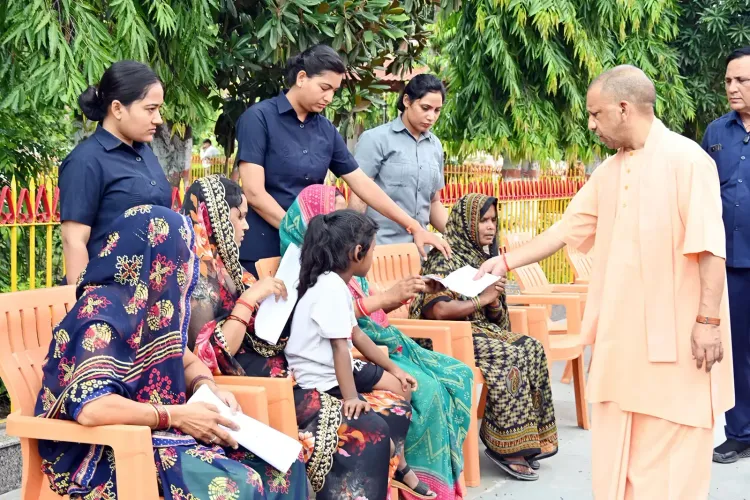 क्या मुख्यमंत्री योगी ने बिटिया का इलाज और आवास की व्यवस्था का आश्वासन दिया?