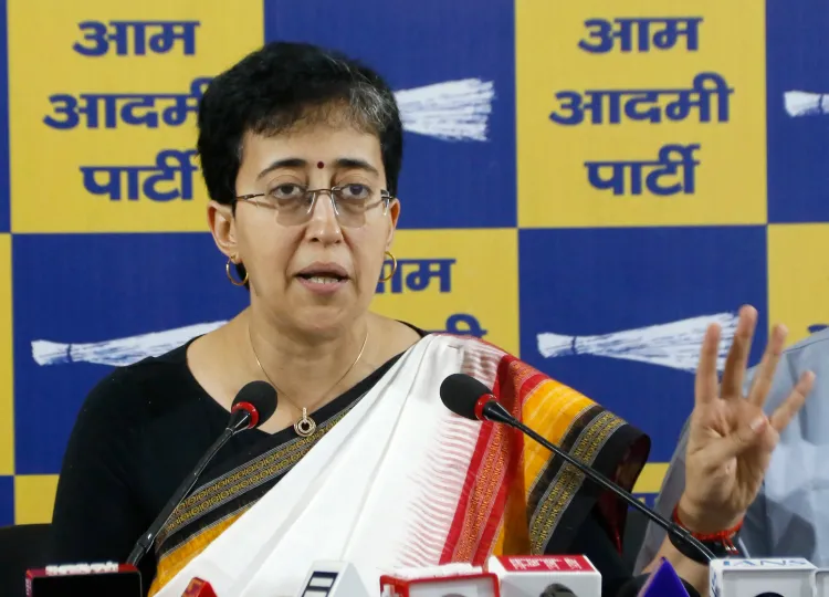 क्या भाजपा सरकार का बिल निजी स्कूलों को लाभ पहुंचा रहा है? : आतिशी
