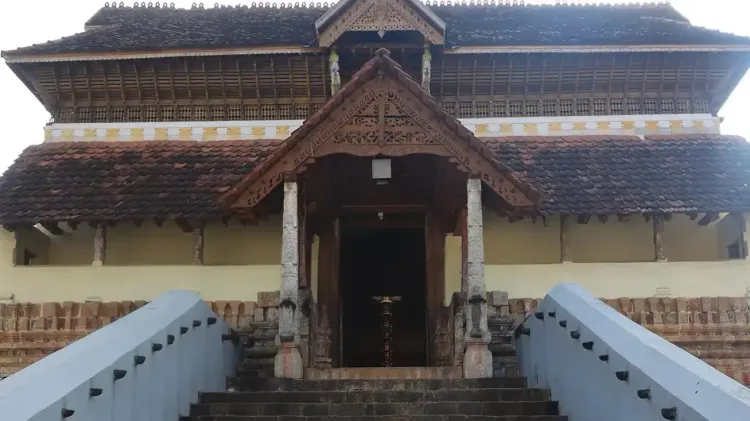 क्या त्रेतायुग के इस मंदिर में 22 फीट लंबे नाग पर शयन करते हैं केशव?