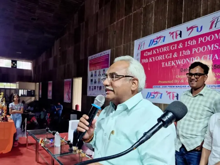 क्या आपातकाल भारतीय लोकतंत्र का सबसे काला अध्याय है? : मदन कौशिक