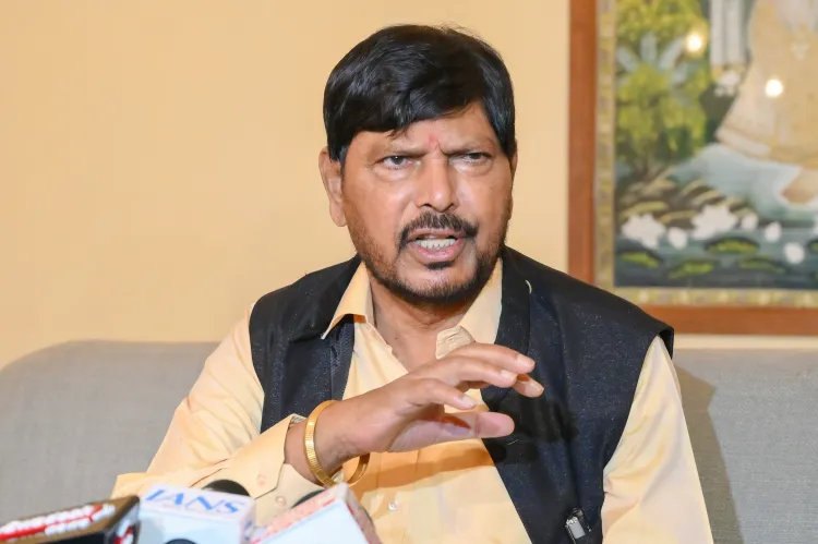 क्या 'आरोग्य फेस्ट 2025' का समापन केंद्रीय राज्यमंत्री आठवले की मौजूदगी में हुआ?