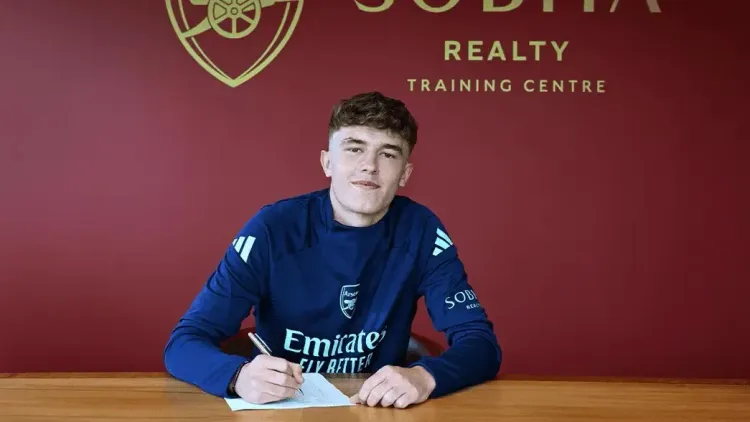 Arsenal Welcomes Ceadach O'Neill as He Signs First Pro Deal