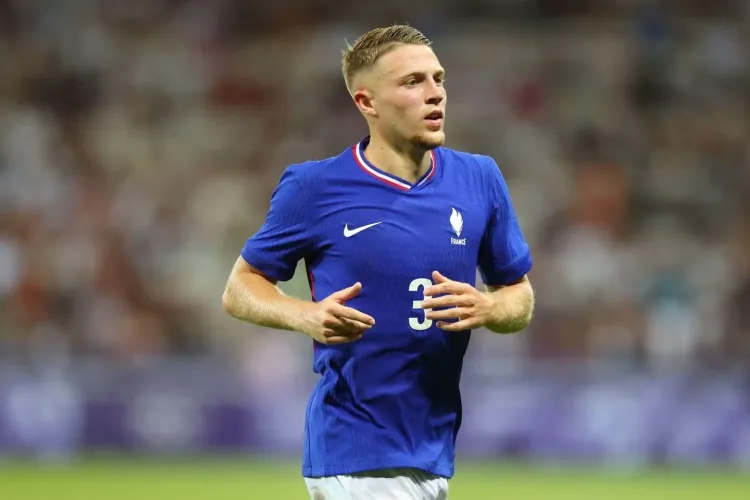 Did AFC Bournemouth Sign Left-Back Adrien Truffert from Rennes?
