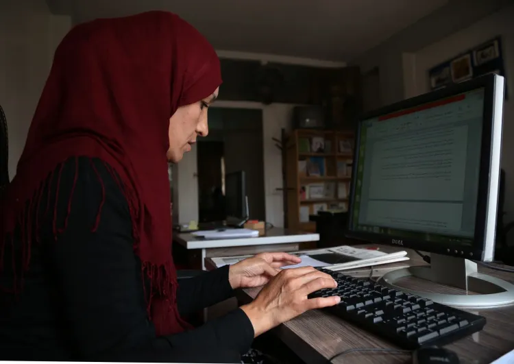 What Are the Dire Conditions Facing Afghan Journalists in Iran and Pakistan?