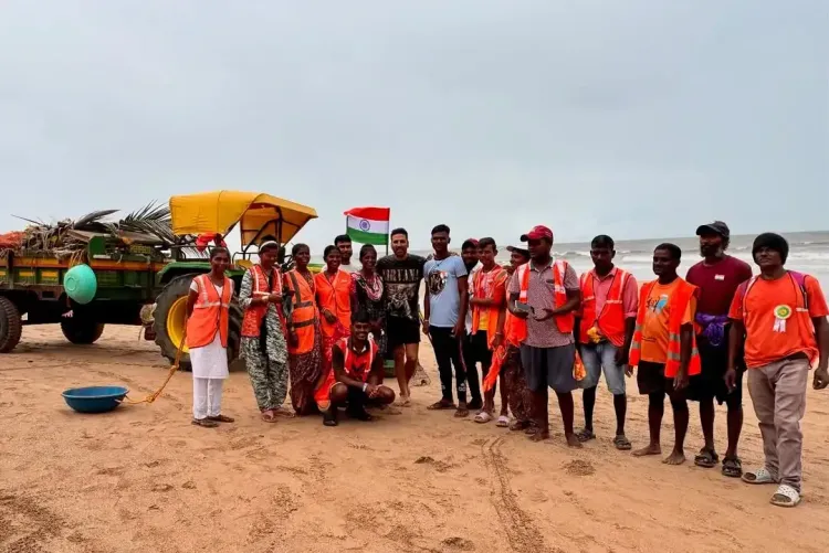 Did Akshay Kumar Encounter ‘Real-Life Heroes’ While Playing Beach Volleyball?